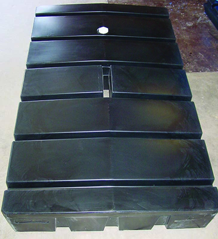 Holding Tanks/Tank Accessories - 300-gallon holding tank