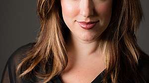 Amanda clark grammar chic 170822 105729