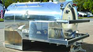 Mid state tank portable restroom unit 170822 102532