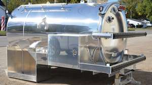 Mid state tank portable restroom unit 170822 102638