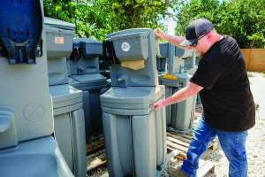 Austinrentfenceandrestroom21