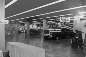 Expo 1981 4 1000 693