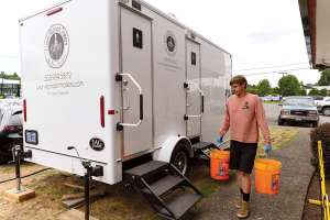 Luxury Restrooms 164