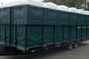How To Pick the Best Portable Restroom Trailer