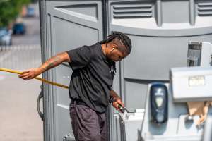 Pro magazine portable water closet 004