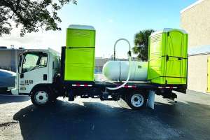 Young Restroom Operators Find Place in Florida Market
